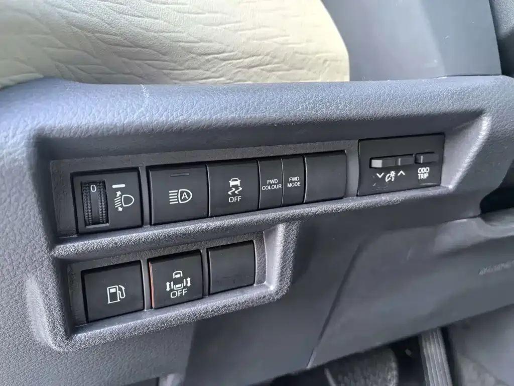 Toyota Granvia 2024 из CN, фото 6
