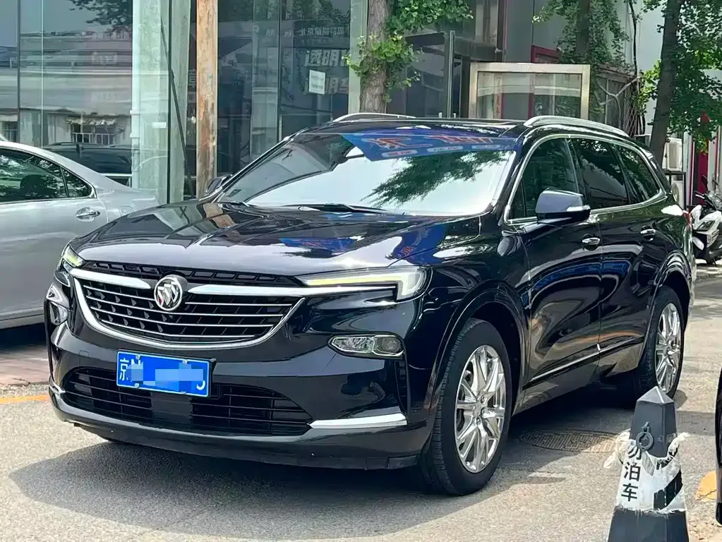 Buick Enclave — фото 1