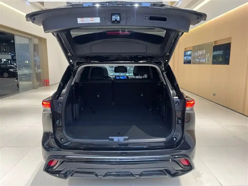 Toyota Highlander 2023 из CN, фото 6