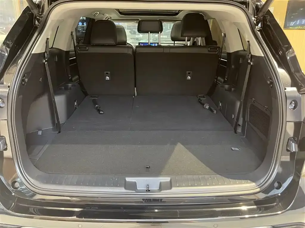 Toyota Highlander 2023 из CN, фото 9