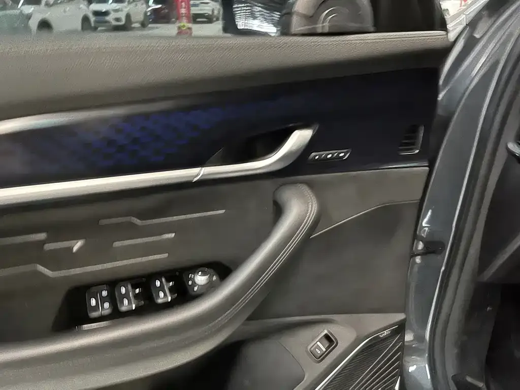 Geely Xingyue L 2024 из CN, фото 2