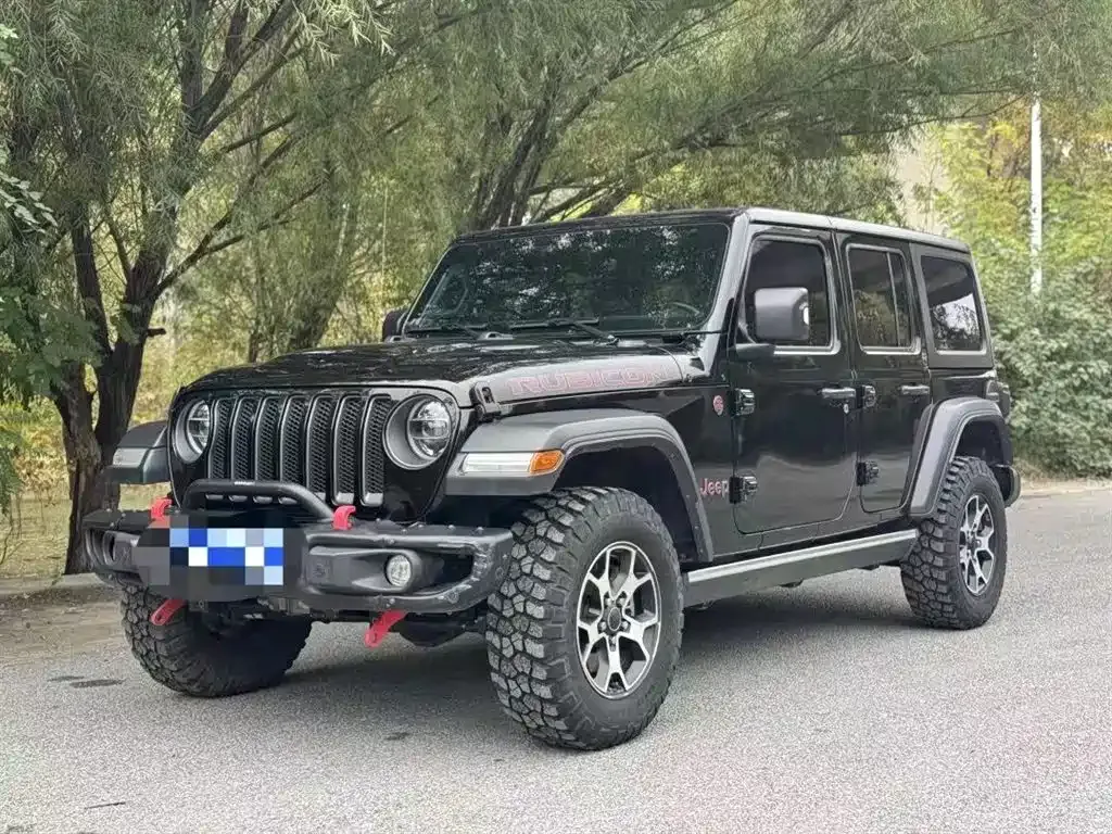 Jeep Wrangler — фото 1