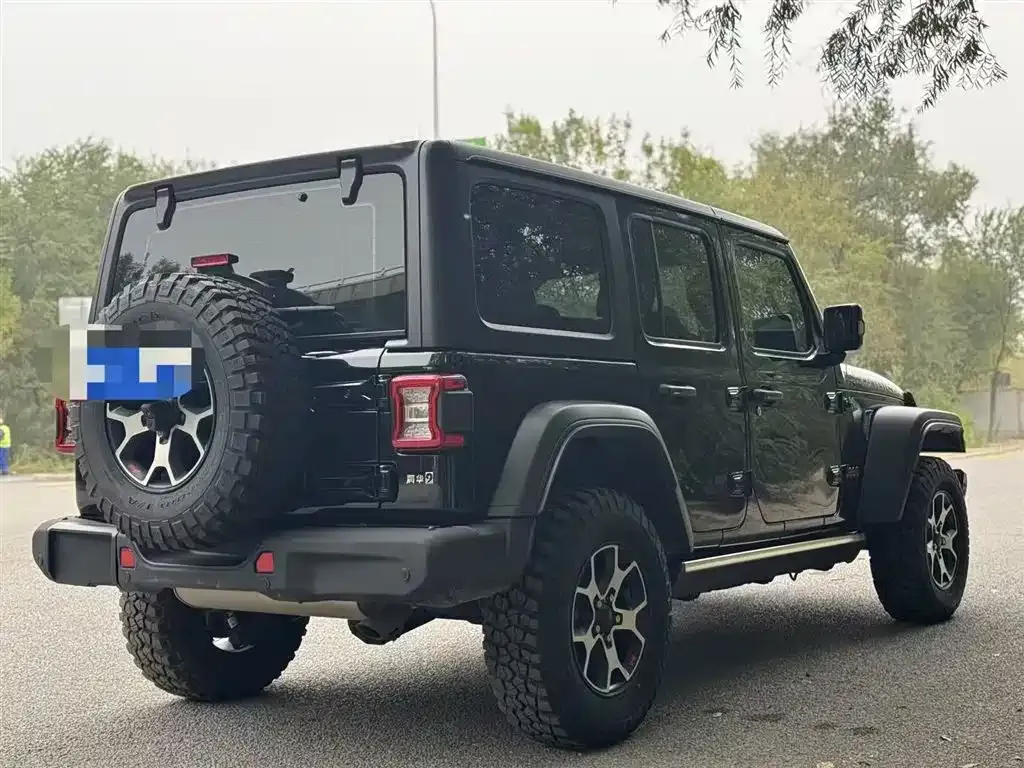 Jeep Wrangler — фото 5