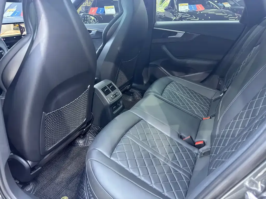 Audi S4 2025 из CN, фото 10
