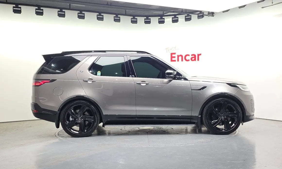 Land Rover Discovery 2025 из KR, фото 9