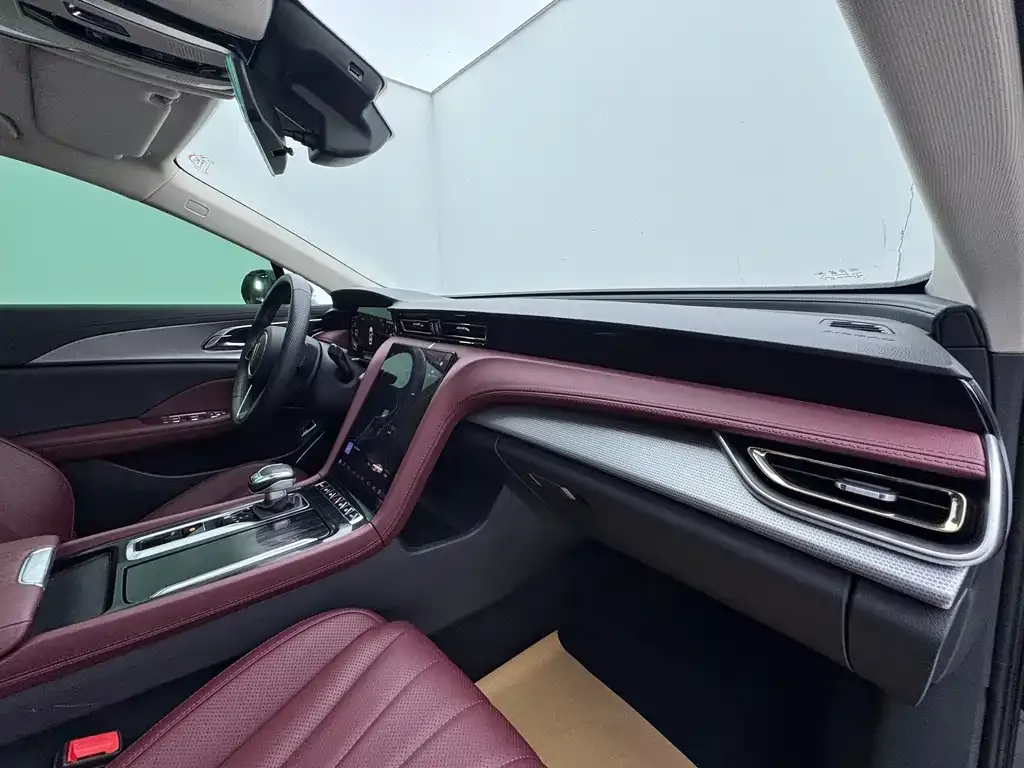 Hongqi H5 2024 из CN, фото 10