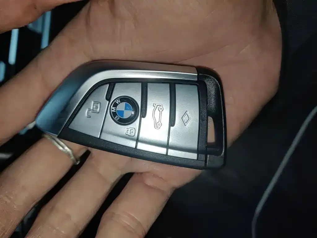 BMW X5 — фото 2