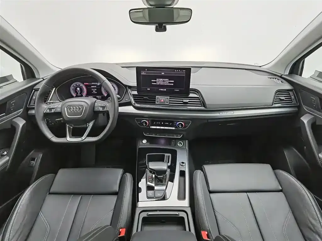 Audi Q5L 2021 из CN, фото 7