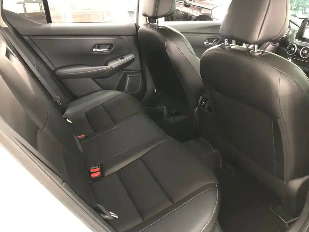 Nissan Sylphy 2022 из CN, фото 2