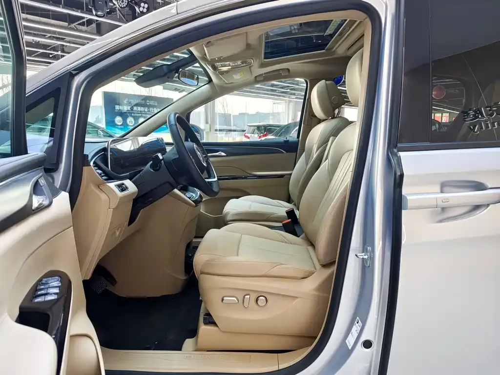 Buick GL8 Hybrid — фото 7