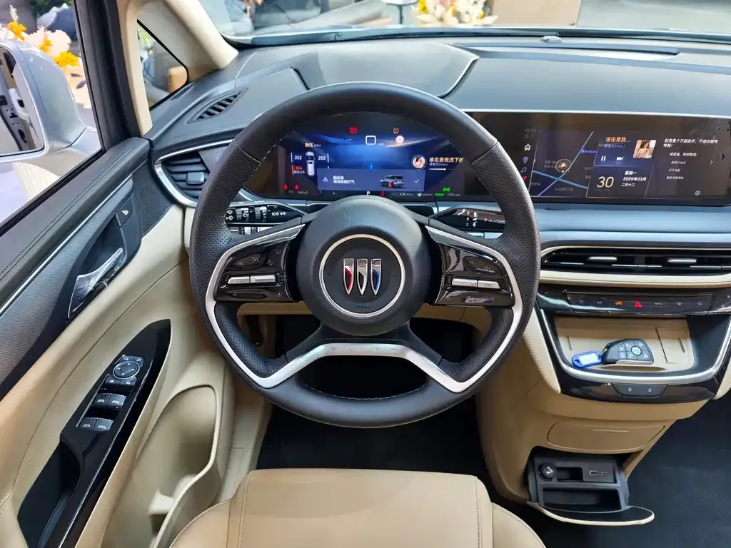 Buick GL8 Hybrid — фото 5