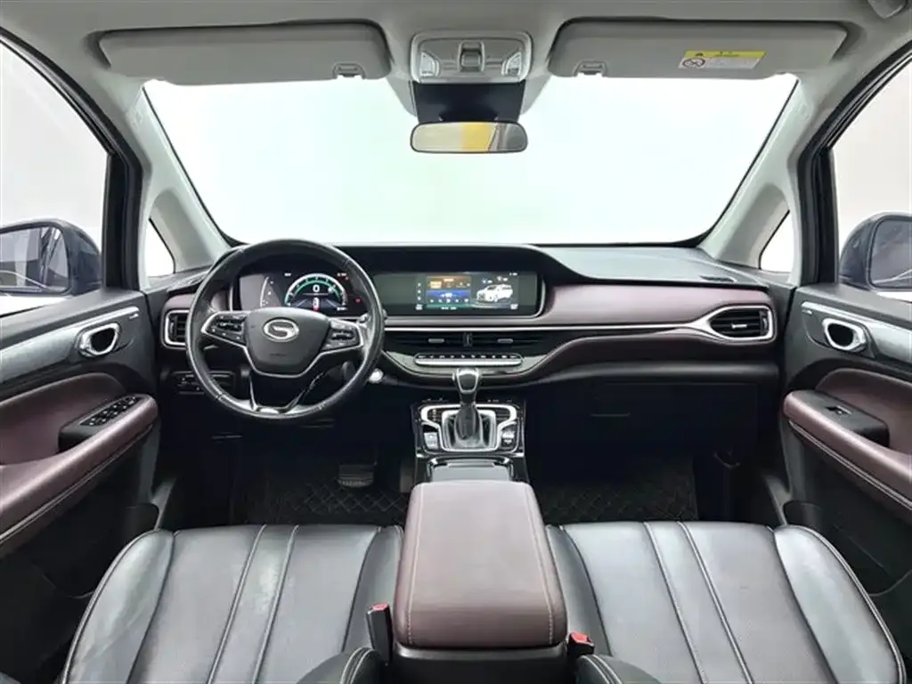 GAC Motor Trumpchi M6 — фото 8