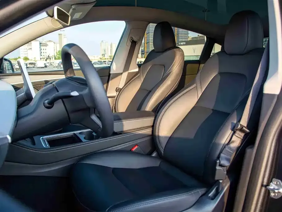 Tesla Model Y 2025 из CN, фото 3