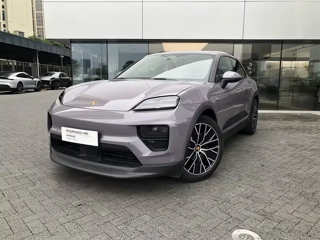 Porsche Macan EV