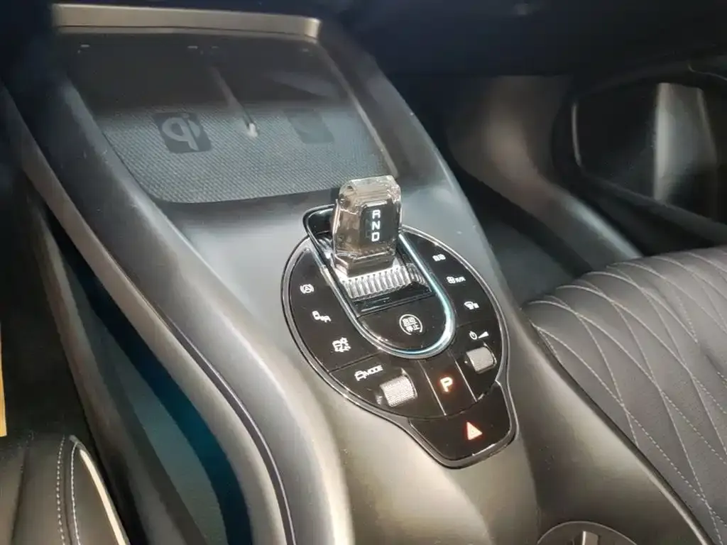 BYD Seal — фото 7