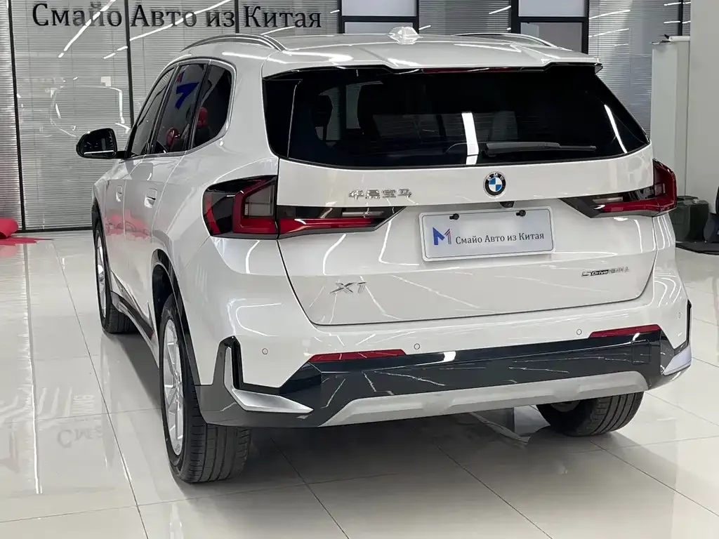 BMW X1 — фото 8