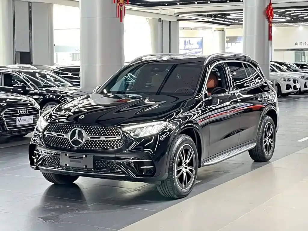 Mercedes-Benz GLC — фото 1