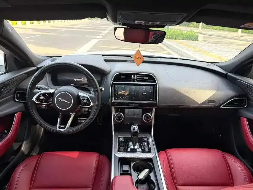 Jaguar XEL 2023 из CN, фото 5