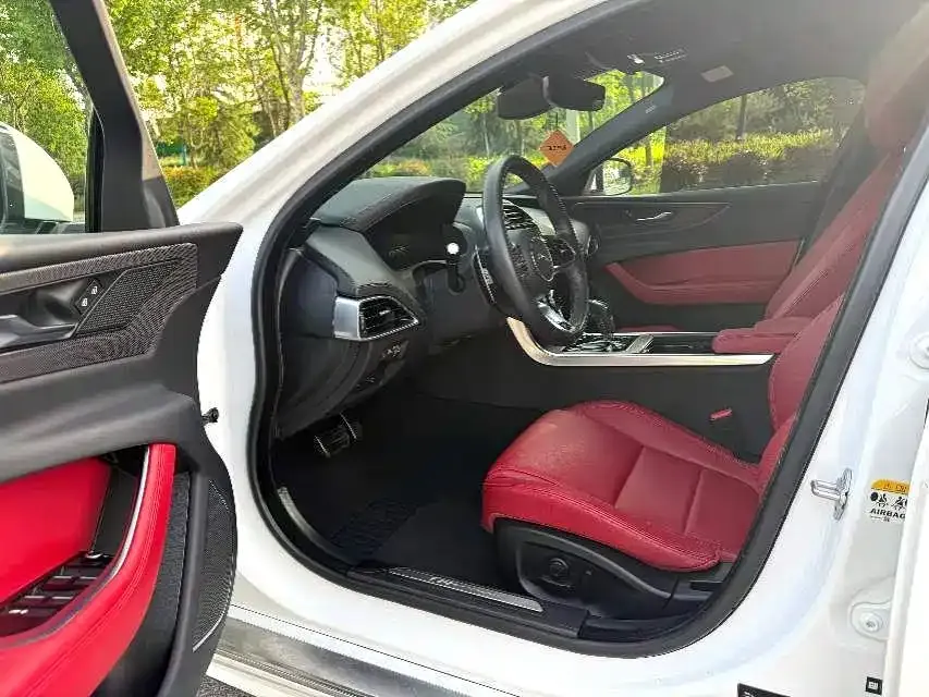 Jaguar XEL 2023 из CN, фото 4