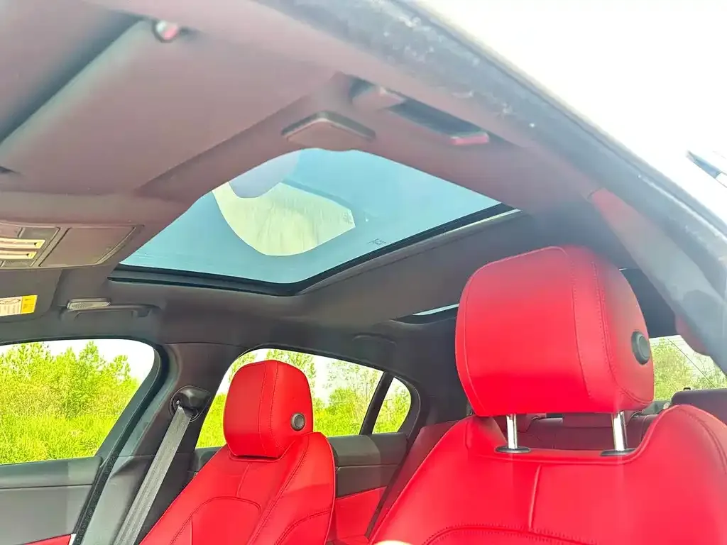 Jaguar XEL 2023 из CN, фото 10