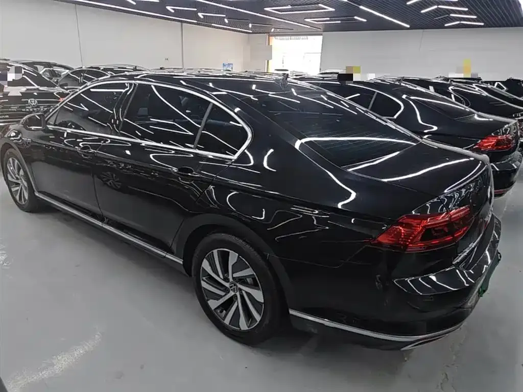 Volkswagen Magotan GTE PHEV 2024 из CN, фото 5