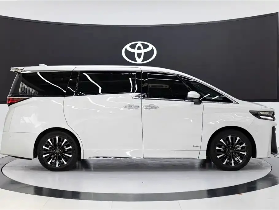 Toyota Vellfire 2024 из CN, фото 3