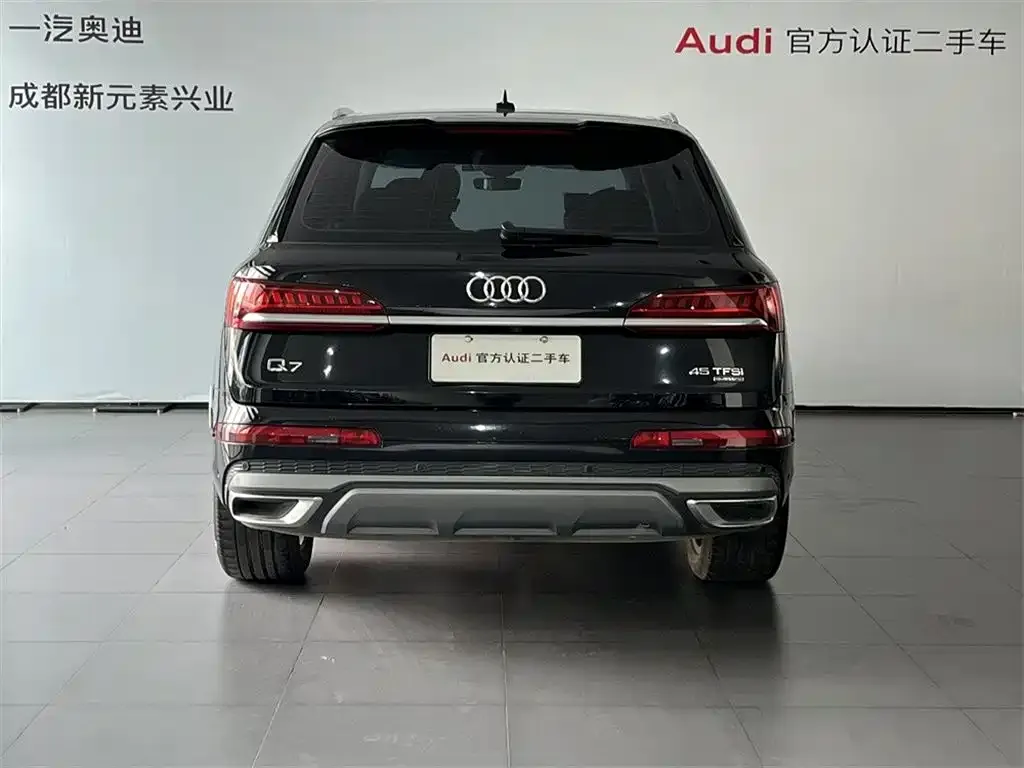 Audi Q7 — фото 2