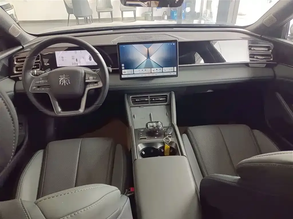 BYD Qin L — фото 6
