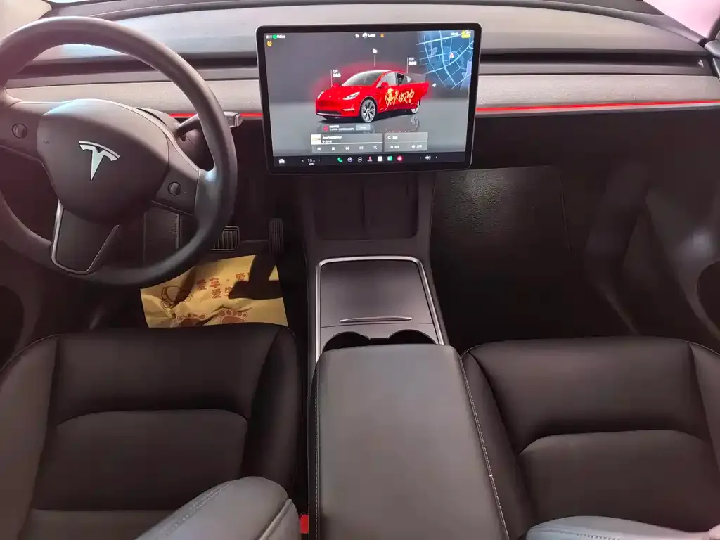 Tesla Model Y — фото 6