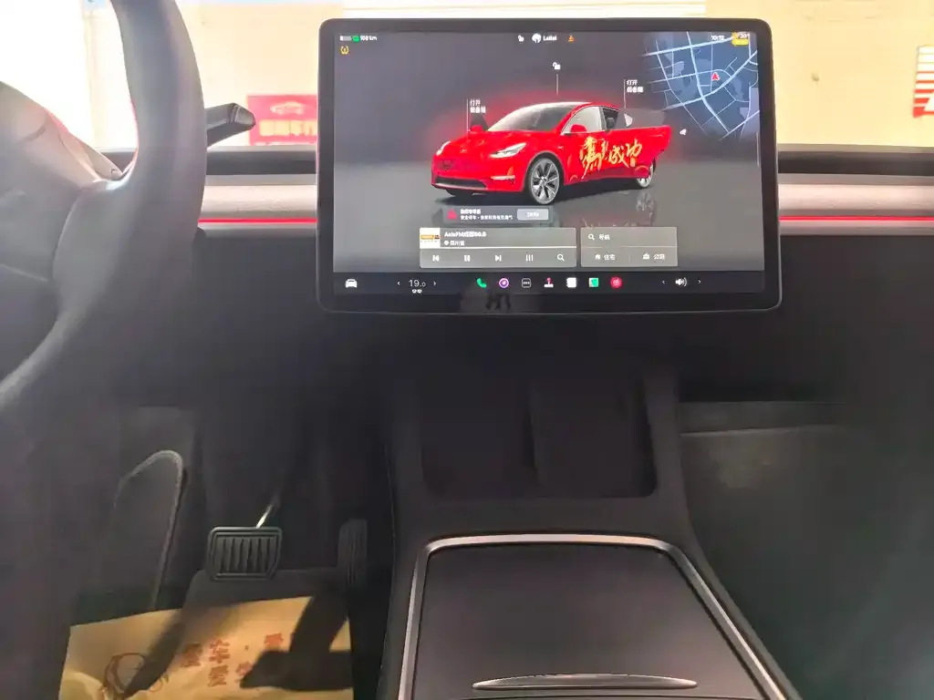 Tesla Model Y — фото 5