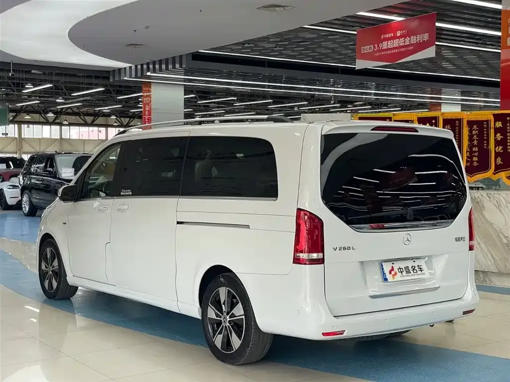 Mercedes-Benz V-Class 2022 из CN, фото 5