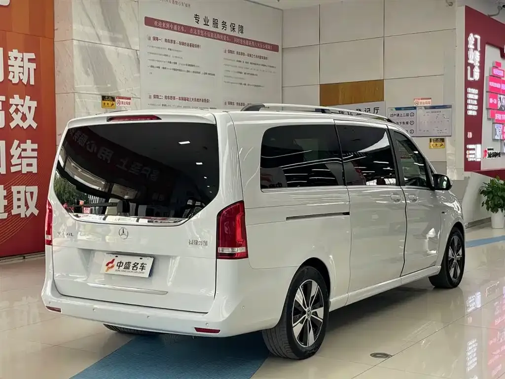 Mercedes-Benz V-Class 2022 из CN, фото 3