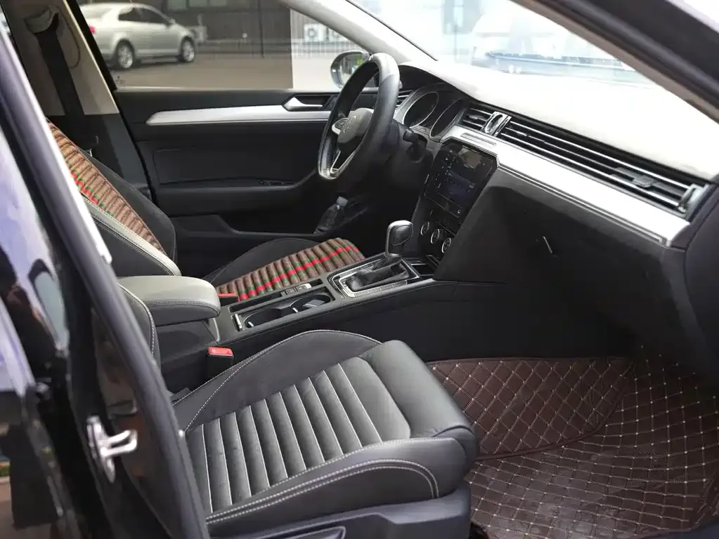 Volkswagen Magotan 2021 из CN, фото 4