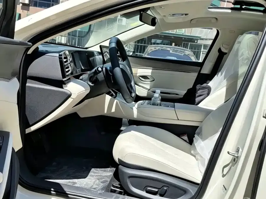 BYD Qin L 2026 из CN, фото 9