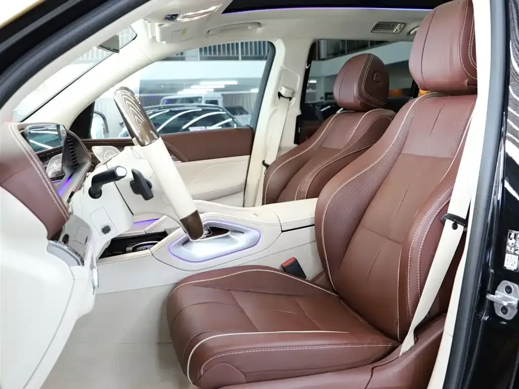 Mercedes-Benz GLS — фото 10