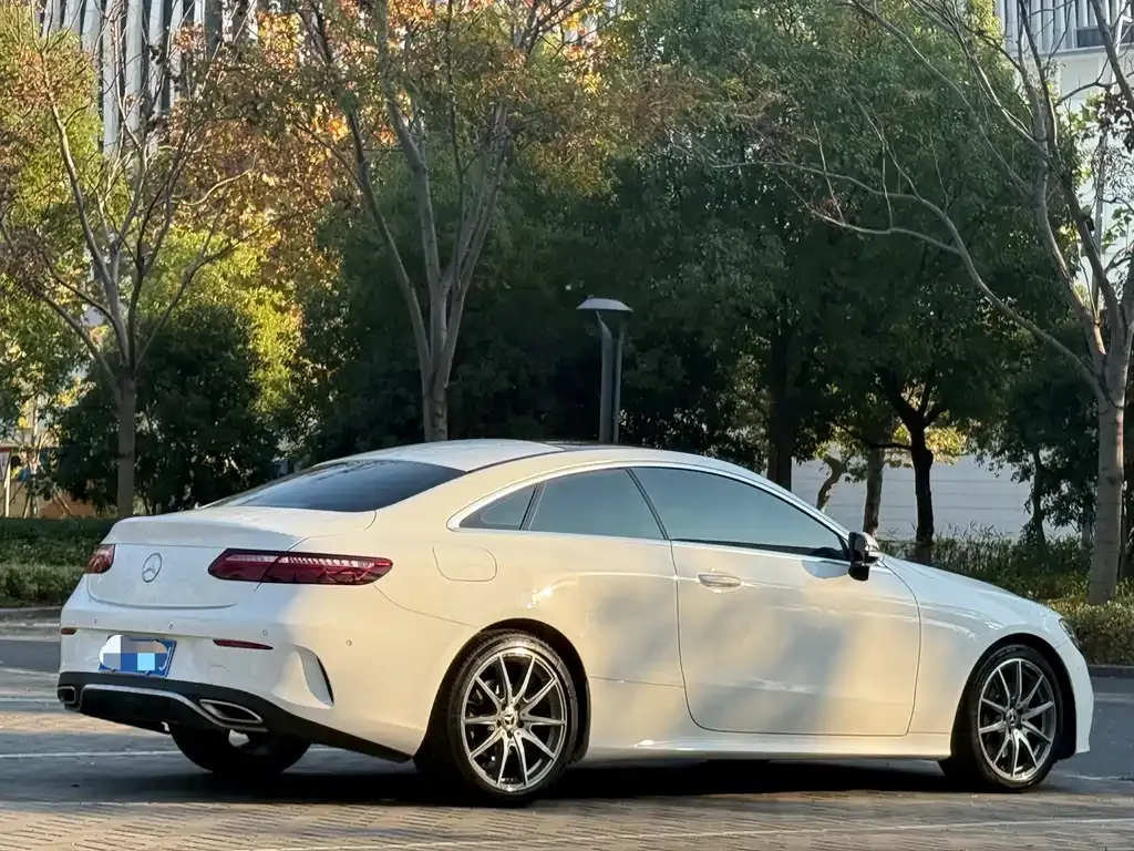 Mercedes-Benz E-Class (Import) — фото 7