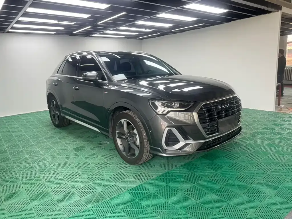 Audi Q3 2023 из CN, фото 3
