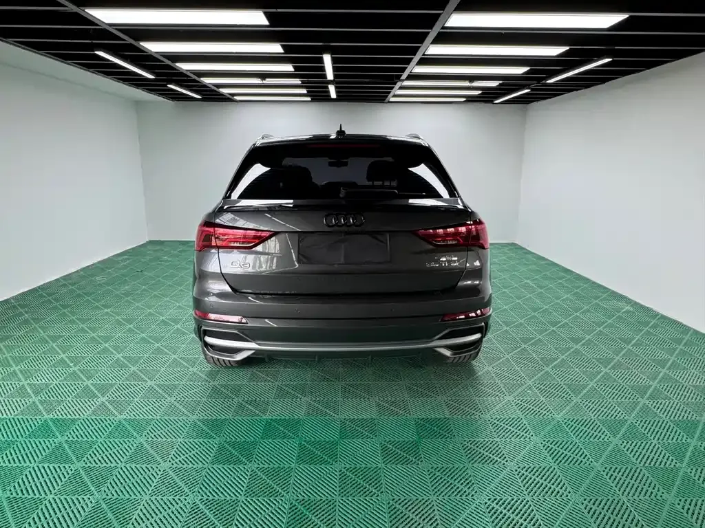 Audi Q3 2023 из CN, фото 8