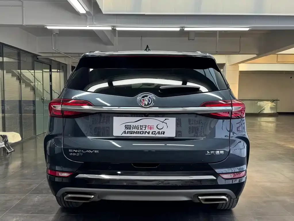 Buick Enclave — фото 8