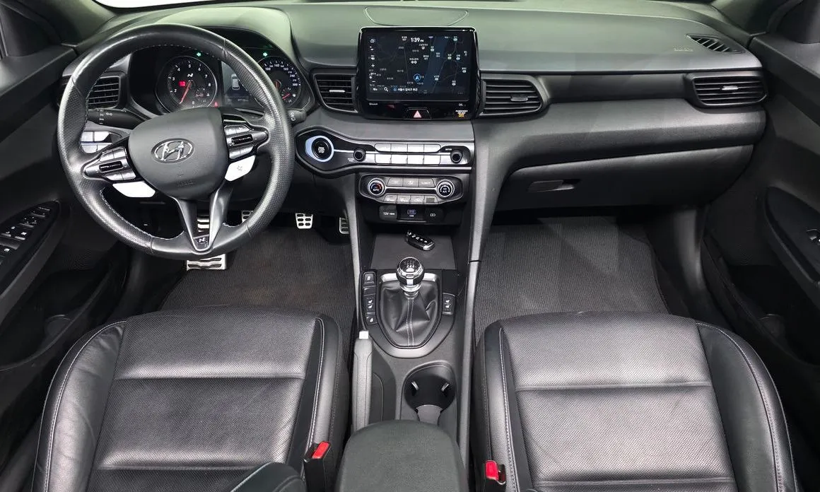 Hyundai Veloster 2023 из KR, фото 8