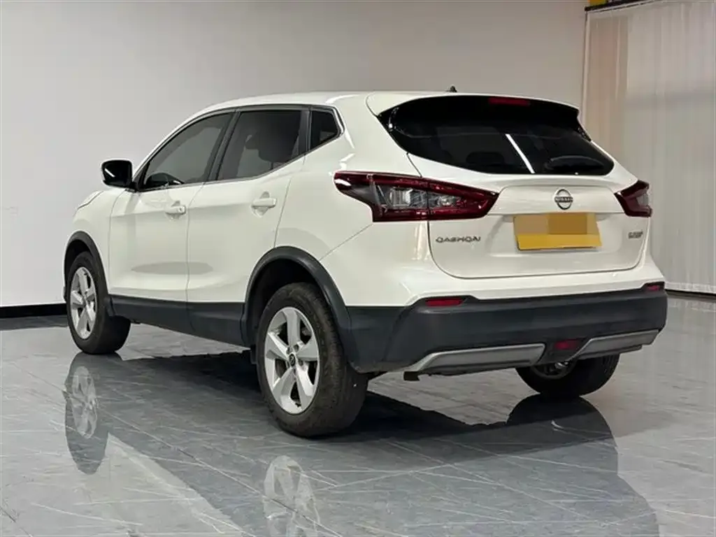 Nissan Qashqai — фото 6
