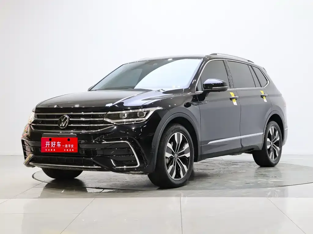 Volkswagen Tiguan L — фото 4