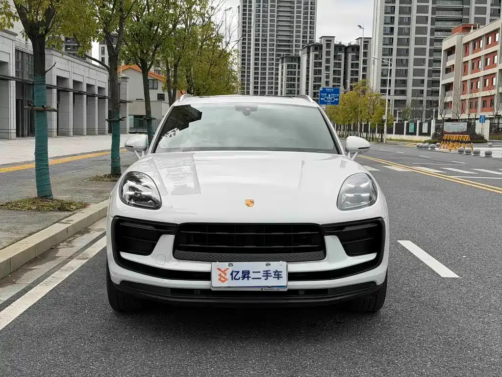 Porsche Macan — фото 9