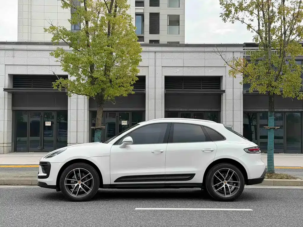 Porsche Macan — фото 7