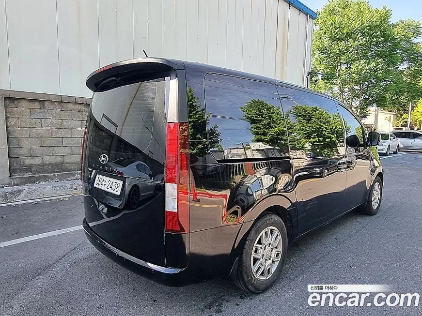 Hyundai Staria 2023 из KR, фото 3