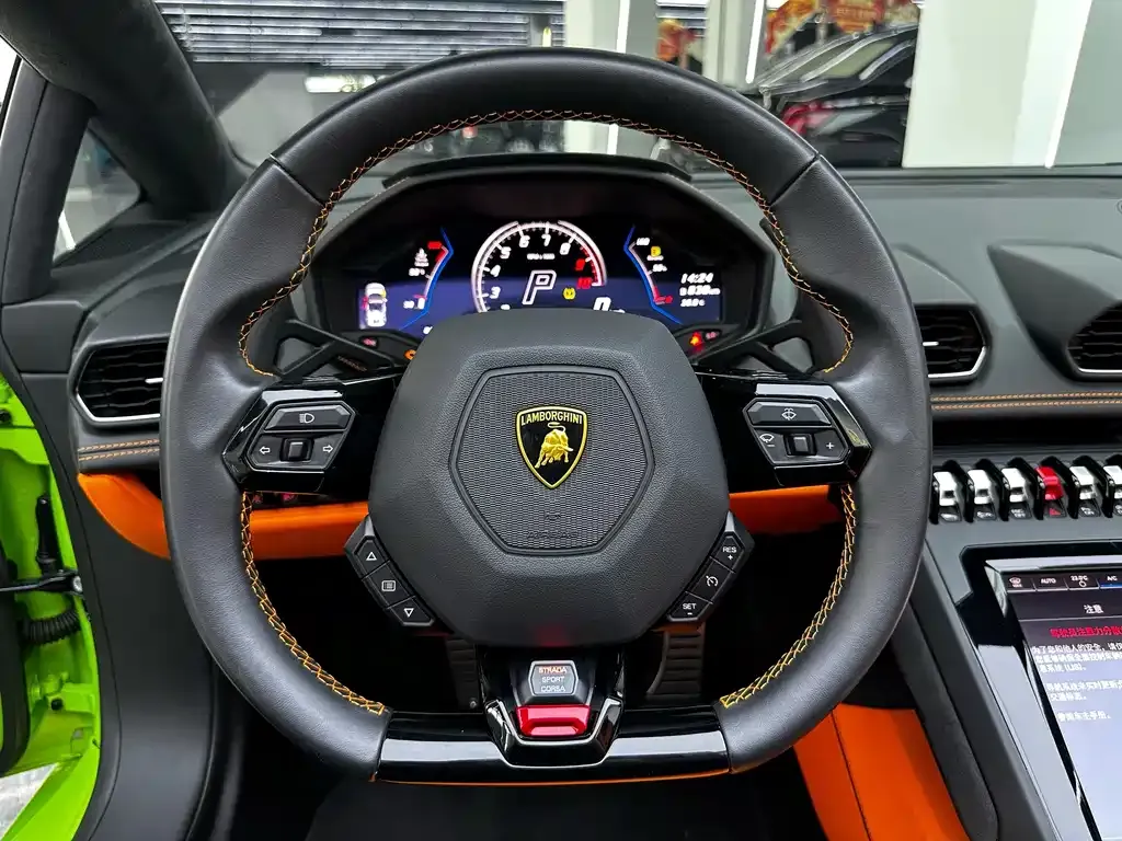 Lamborghini Huracan — фото 10