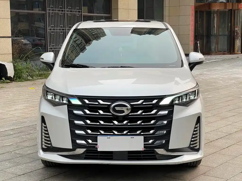 GAC Motor Trumpchi M6 — фото 6