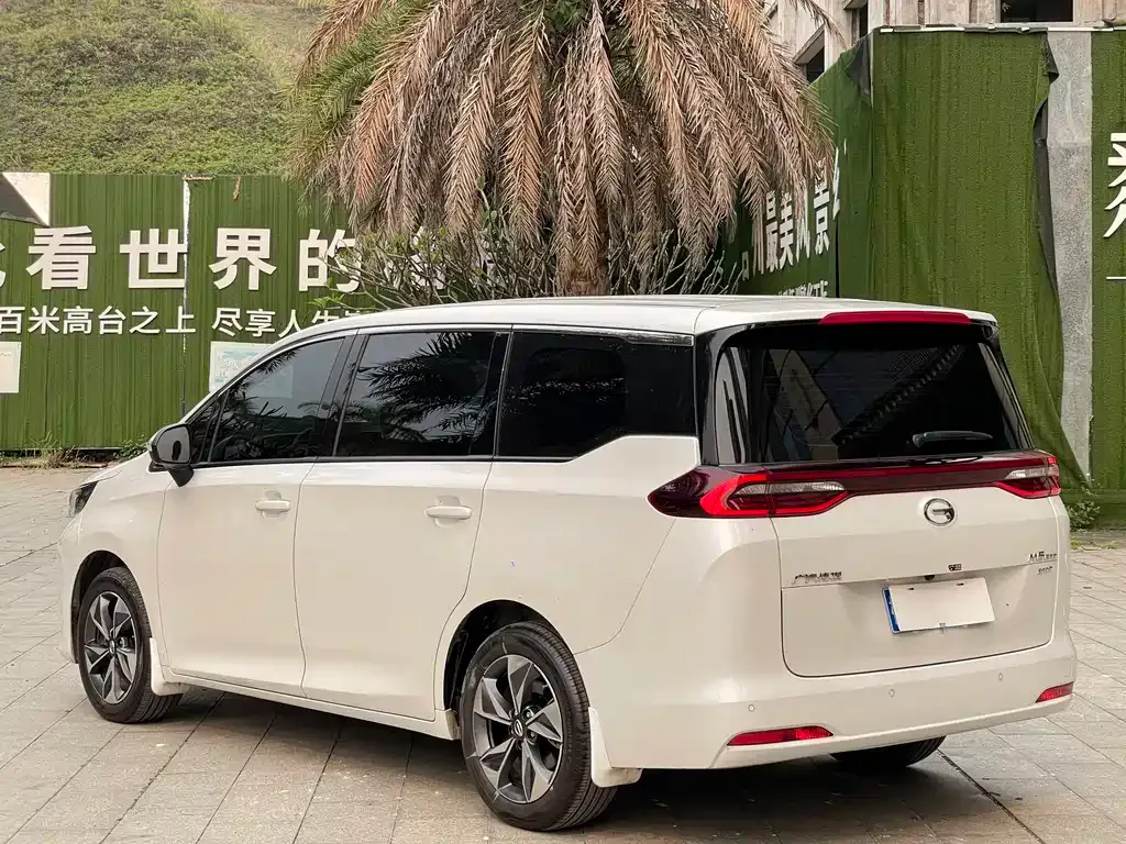 GAC Motor Trumpchi M6 — фото 7