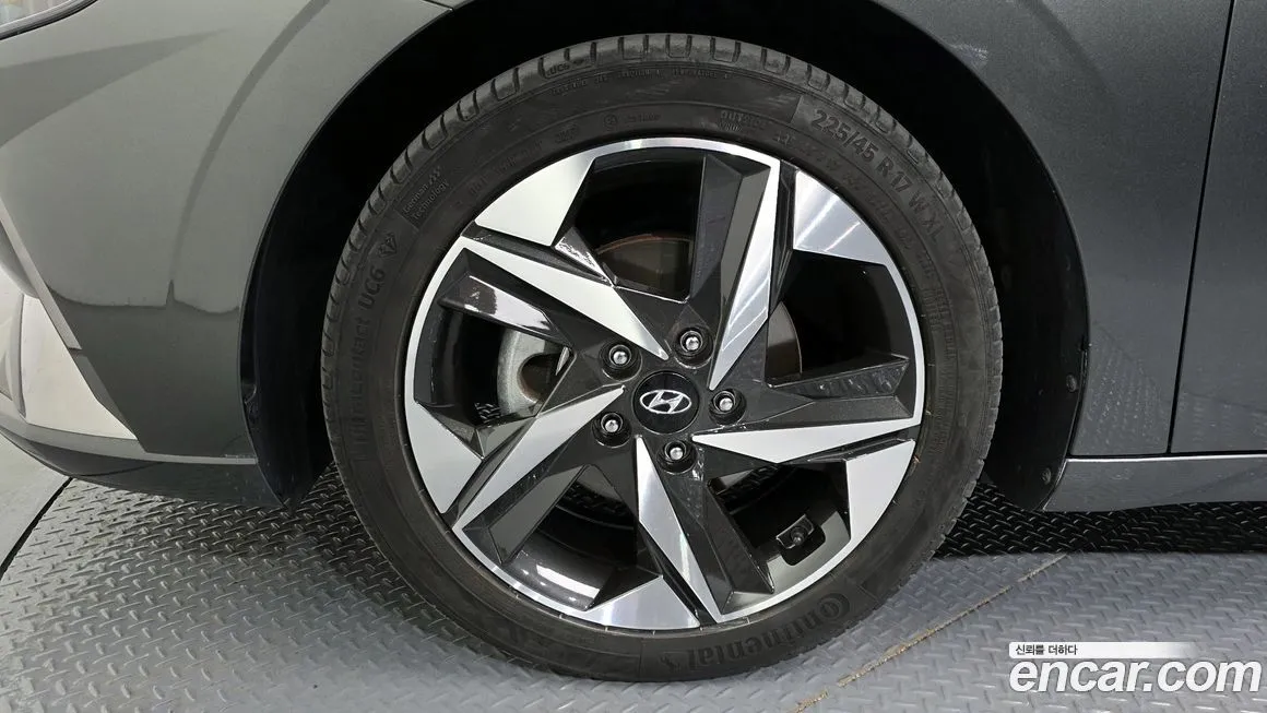 Hyundai AVANTE — фото 9