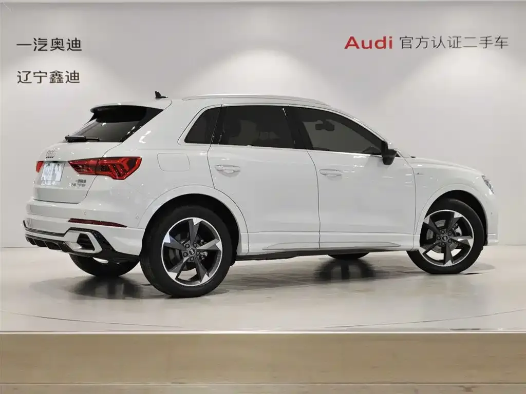 Audi Q3 — фото 6